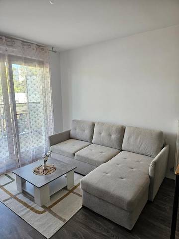 Gîte pour 4 personnes, avec terrasse à Villiers-le-Bel
