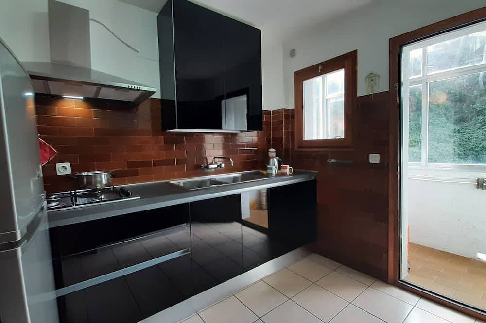 Geheel appartement, 1Arch1 Basic 2 bedroom apartment close to the lovely beach of Pals. in Pals, Costa Brava