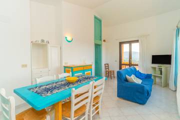 Apartment for 6 People in Barrabisa, Gallura, Photo 2
