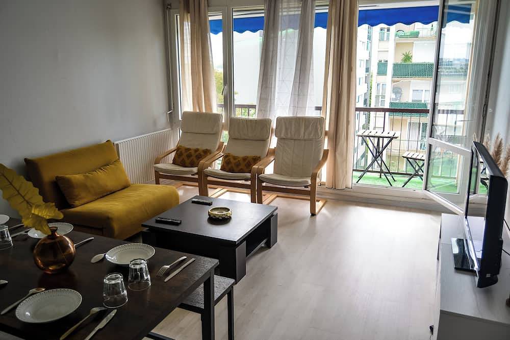Appartement entier, Appartement spacieux proche de Paris et l'aéroport Charles De Gaulle in Sevran, Seine-Saint-Denis