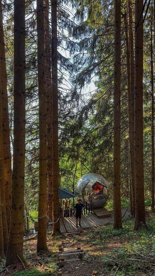 Mirror globe Kandasphere in Saint-Gervais-les-Bains, Pays du Mont-Blanc