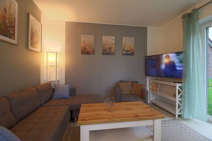Ferienhaus für 6 Personen, mit Terrasse und Garten sowie Sauna in Nordholz - 3