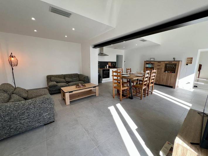 Location de vacances pour 6 personnes, avec terrasse et jardin à Laruscade - 2