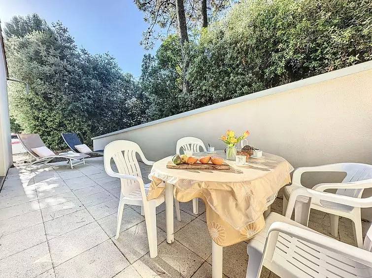 Maison 4 Personnes in Saint-Michel-Chef-Chef, Côte de Jade