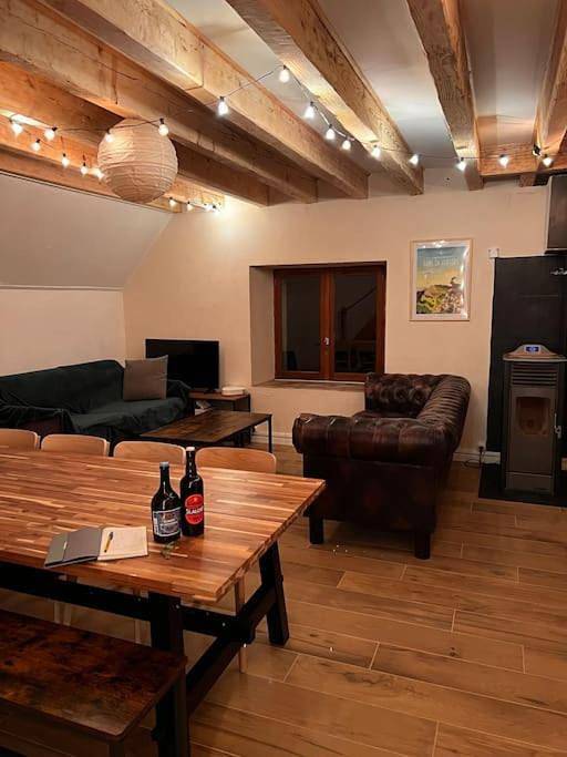 Appartement entier, Blancs Vercors, appartement-gîte in Lans-en-Vercors, Parc naturel régional du Vercors