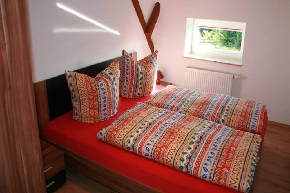 Ganze Wohnung, Schöne Ferienwohnung mit Garten in Robertsdorf in Robertsdorf, Blowatz