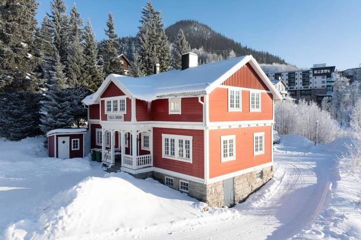 Lägenhet för 16 Personer, med bastu samt terass och utsikt, med husdjur i Åre