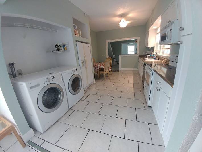 Vacation rental for 10 people, with yard and pool, with pets in Florida