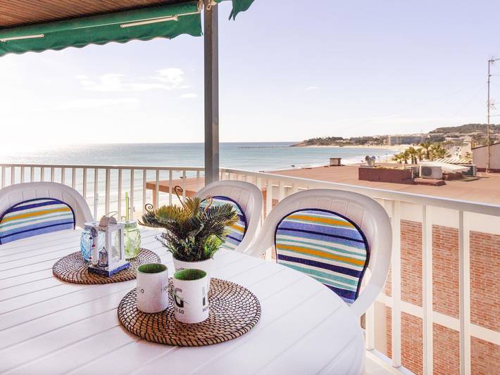 Gîte pour 6 personnes, avec terrasse dans La Pineda - 2