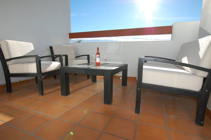 Ganze Wohnung, 'Sehr schöne Ferienwohnung mit Meerblick', Gemeinschaftspool und Wlan in Orihuela, Costa Blanca