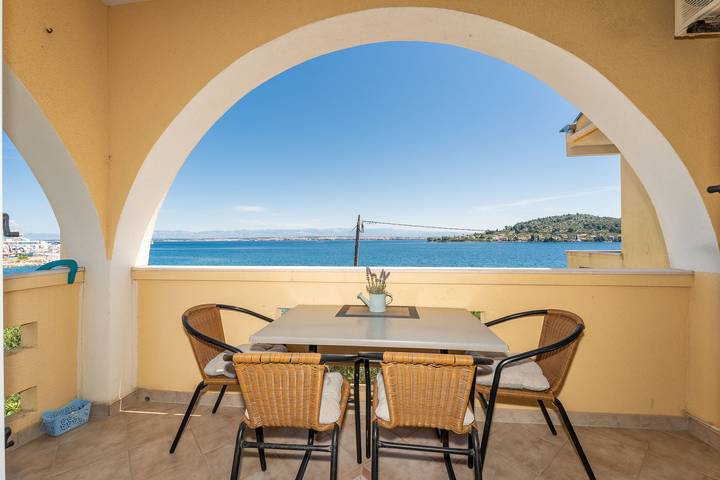 Appartement entier, Appartement en bord de mer et avec belle vue, 2 chambres, 4 personnes in Kali, Île d'Ugljan