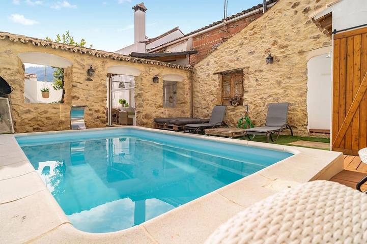 Apartamento para 6 personas, con piscina en Cortes de la Frontera