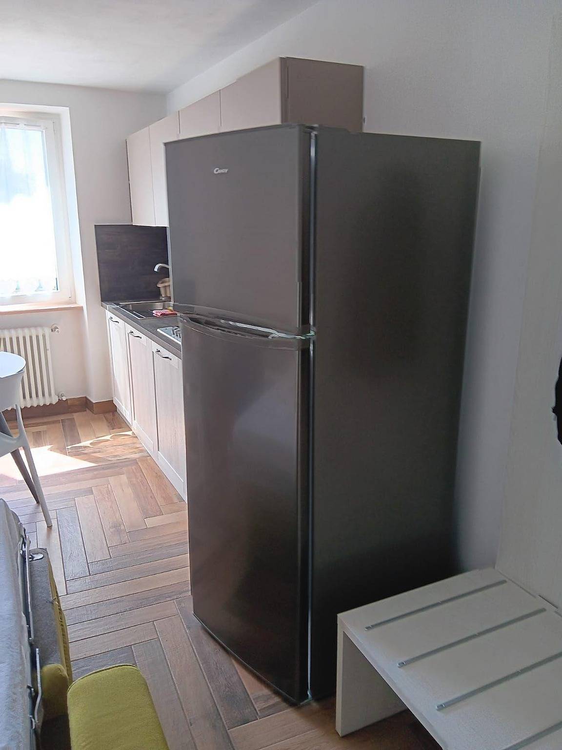 Ganze Ferienwohnung, Ein-Zimmer-Wohnung in Pozzo in Brenzone, Gardasee-Berge