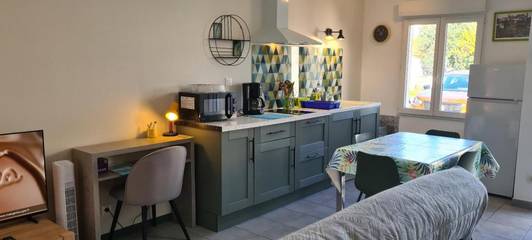 Location de vacances pour 4 personnes, avec jardin et terrasse dans Yves