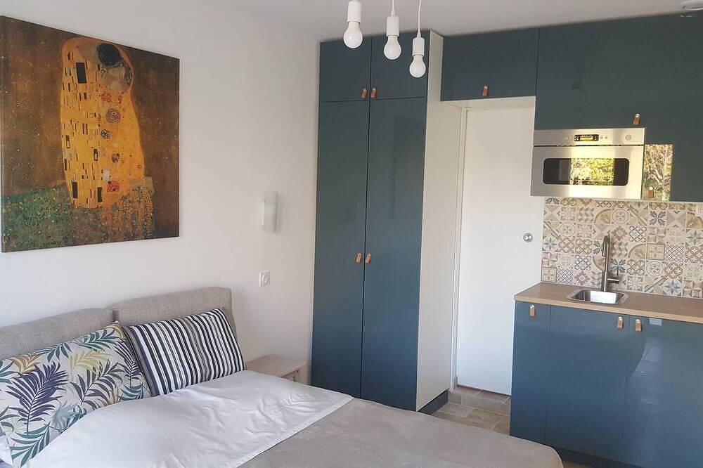 Ruhiges unabhängiges Zimmer privater Parkplatz Terrasse in Velaux, Aix-en-Provence und Umgebung