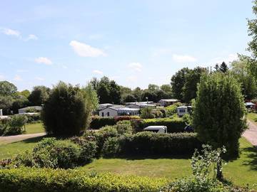 Camping pour 4 Personnes dans Saint-Pierre-de-Cormeilles, Région de Bernay, Photo 2