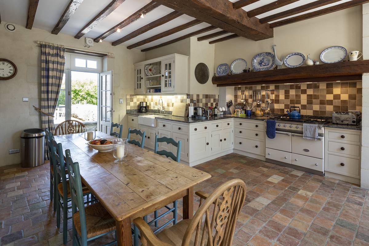 Château pour 14 personnes avec terrasse in Chaveignes, Parc naturel régional Loire-Anjou-Touraine