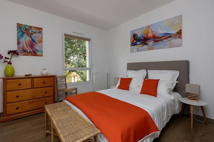Villa pour 10 personnes, avec jacuzzi et jardin à Mimizan - 4