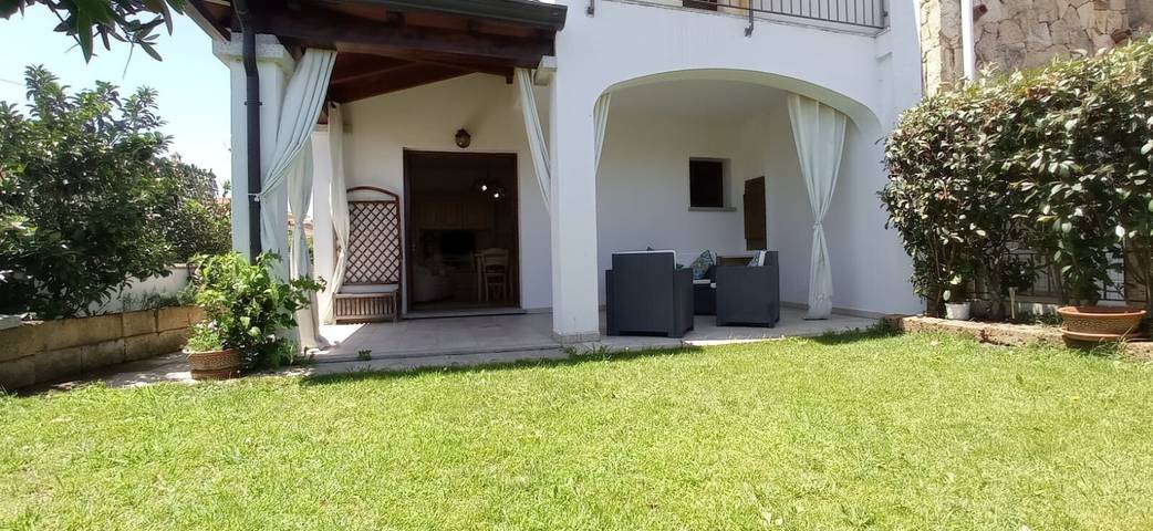 Ferienhaus für 4 Personen, mit Balkon und Garten in Budoni - 2