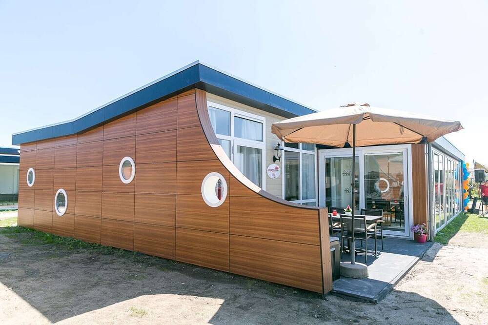 Bungalow in Nederland met Tuinterras in 's-Gravenzande, Stadsgewest Haaglanden