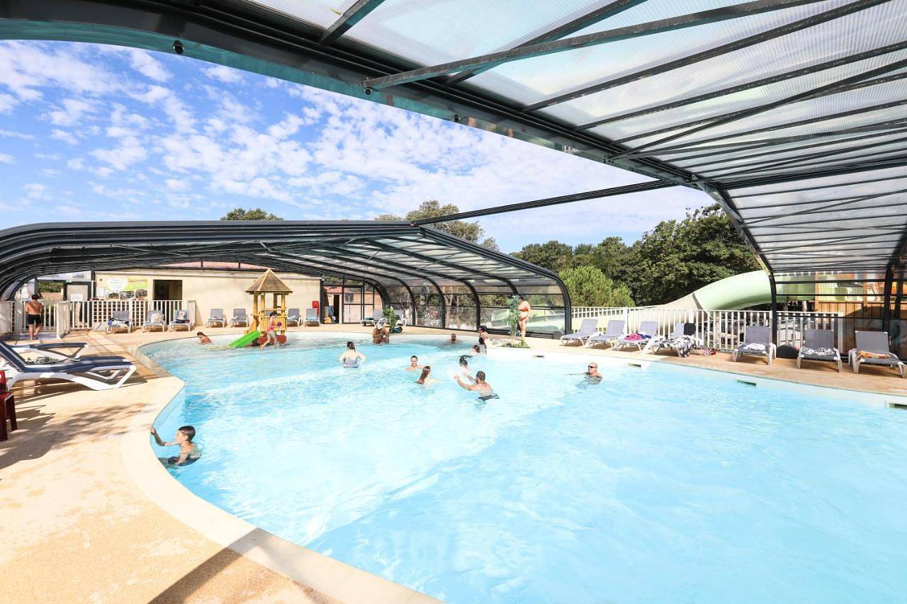Camping Le Petit Rocher in Le Rocher, Longeville-sur-Mer