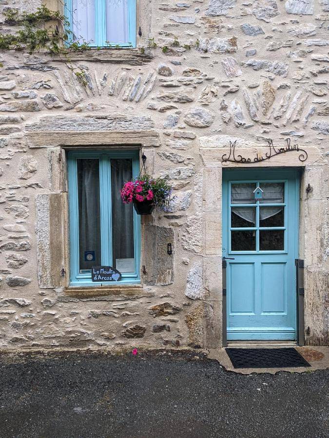 Location de vacances pour 3 personnes, avec vue et jardin à Prémian - 3