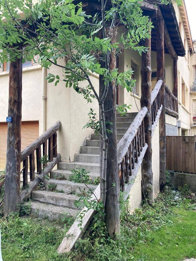 Location de vacances pour 13 personnes, avec terrasse ainsi que vue et jardin à Planès - 3