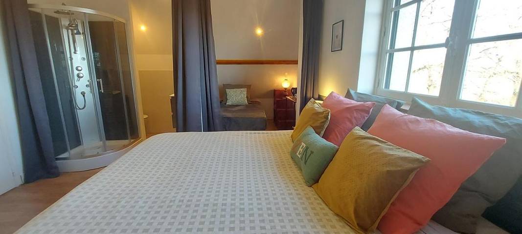 Location de vacances pour 5 personnes, avec jardin ainsi que piscine et vue dans Saint-Michel-Tubœuf - 4