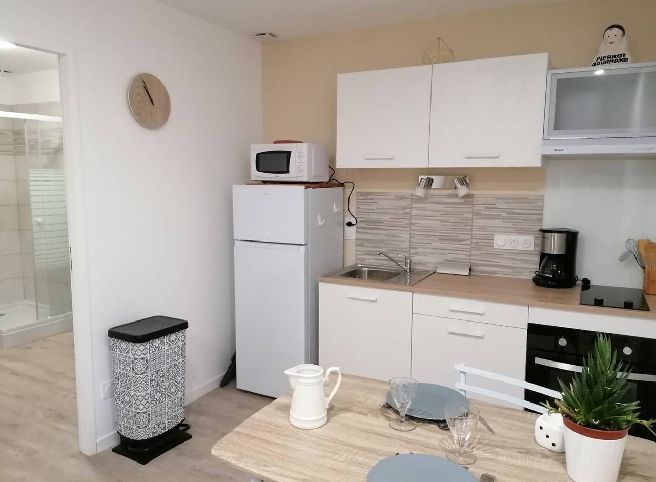 Appartement entier, Joli 2 pièces avec jardin privé in Rochefort, Région de Rochefort