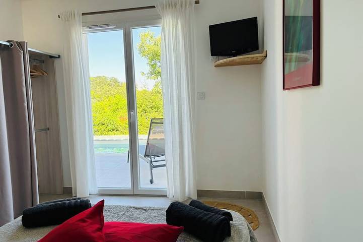 Location de vacances pour 6 personnes, avec Terrasse à Saint-Michel-d'Euzet - 4