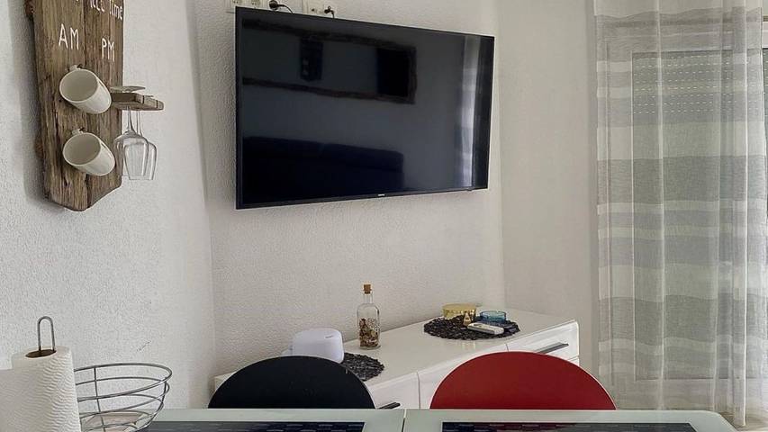 Ferienwohnung für 4 Personen, mit Pool und Balkon in Lovran
