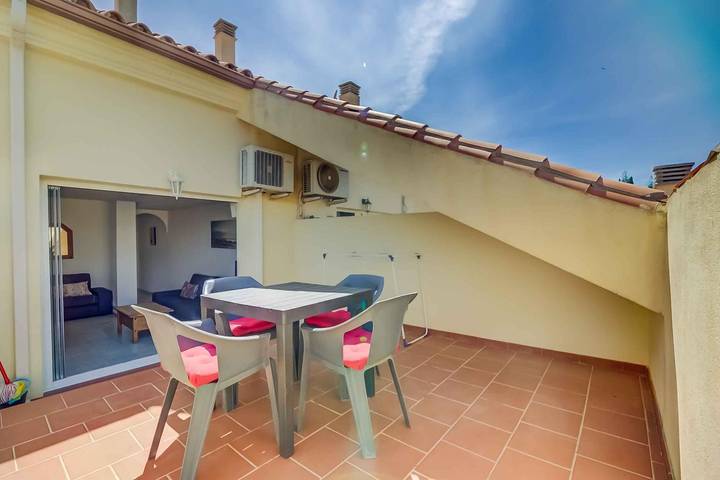 Ferienwohnung für 5 Personen, mit Balkon und Meerblick sowie Pool, kinderfreundlich in Fuengirola - 3