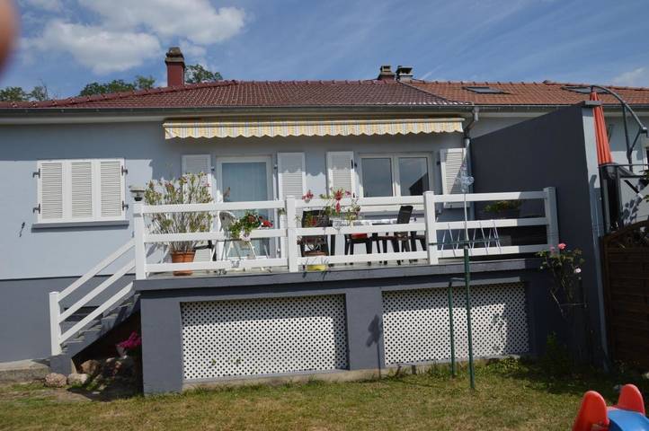 Ferienhaus für 4 Personen, mit Balkon und Terrasse sowie Garten und Seeblick in Kaiserstuhl - 2