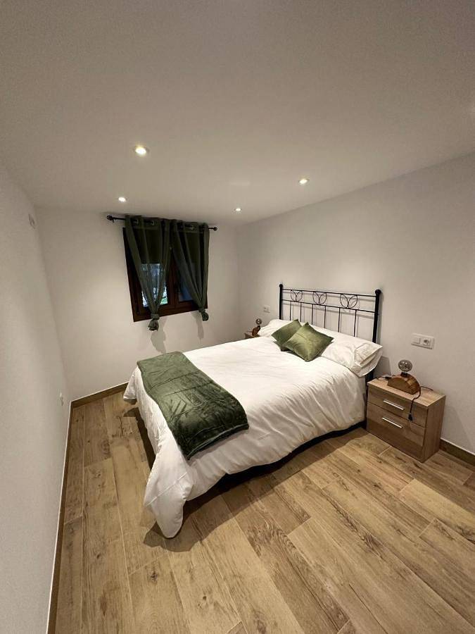 Casa rural para 4 personas, con balcón y vistas en Casar de Palomero - 4