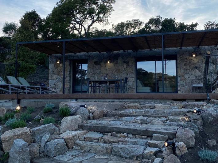 Villa pour 4 personnes, avec vue ainsi que piscine et jardin