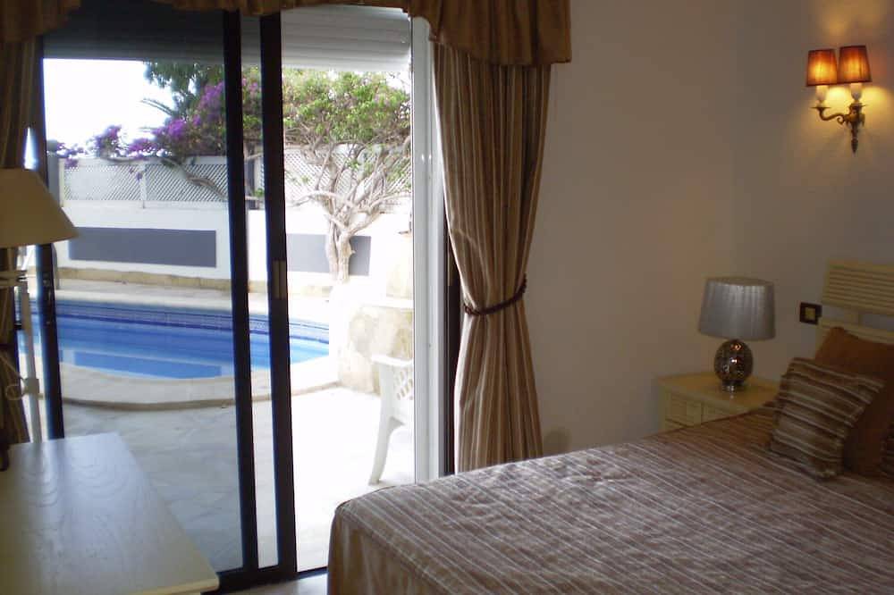 Panoramic Sea View Villa, Htd Pool, nr Beach/Marina/Village, Ac Wifi Uktv in Playa de los Guíos, Santiago del Teide
