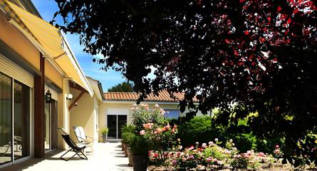 Cottage pour 4 personnes, avec piscine et jardin à Prudhomat