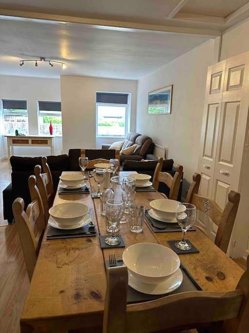 Entire apartment, Netherby Grange Garden Apartment with Sea Views in Colwyn Bay, Conwy region