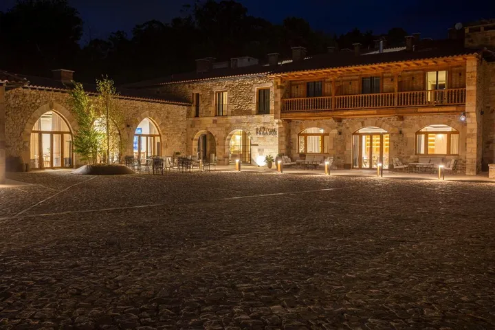 Hotel per 10 persone, con giardino e terrazza - 1
