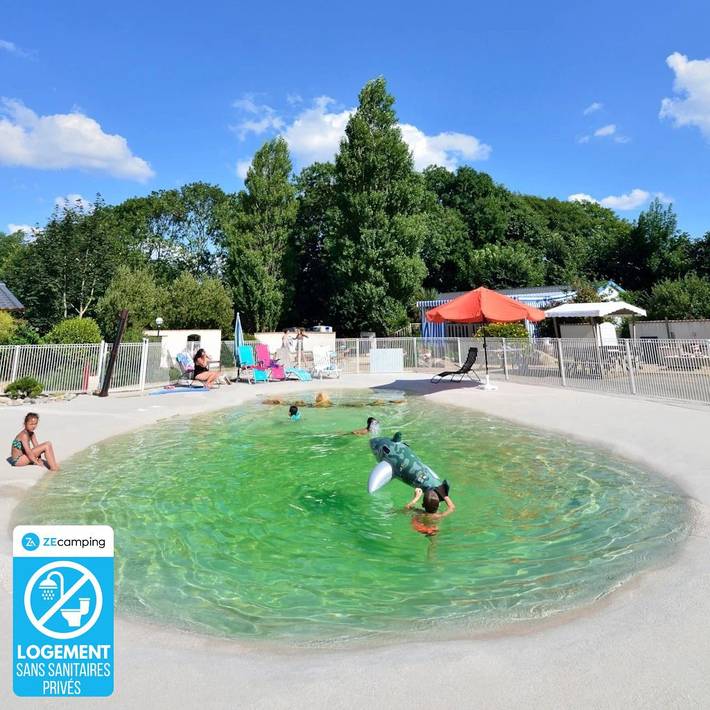 Tente pour 4 personnes, avec bassin pour enfant et sauna dans le Finistère - 2