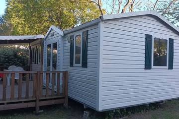 Camping pour 6 personnes à La Roque-d'Anthéron