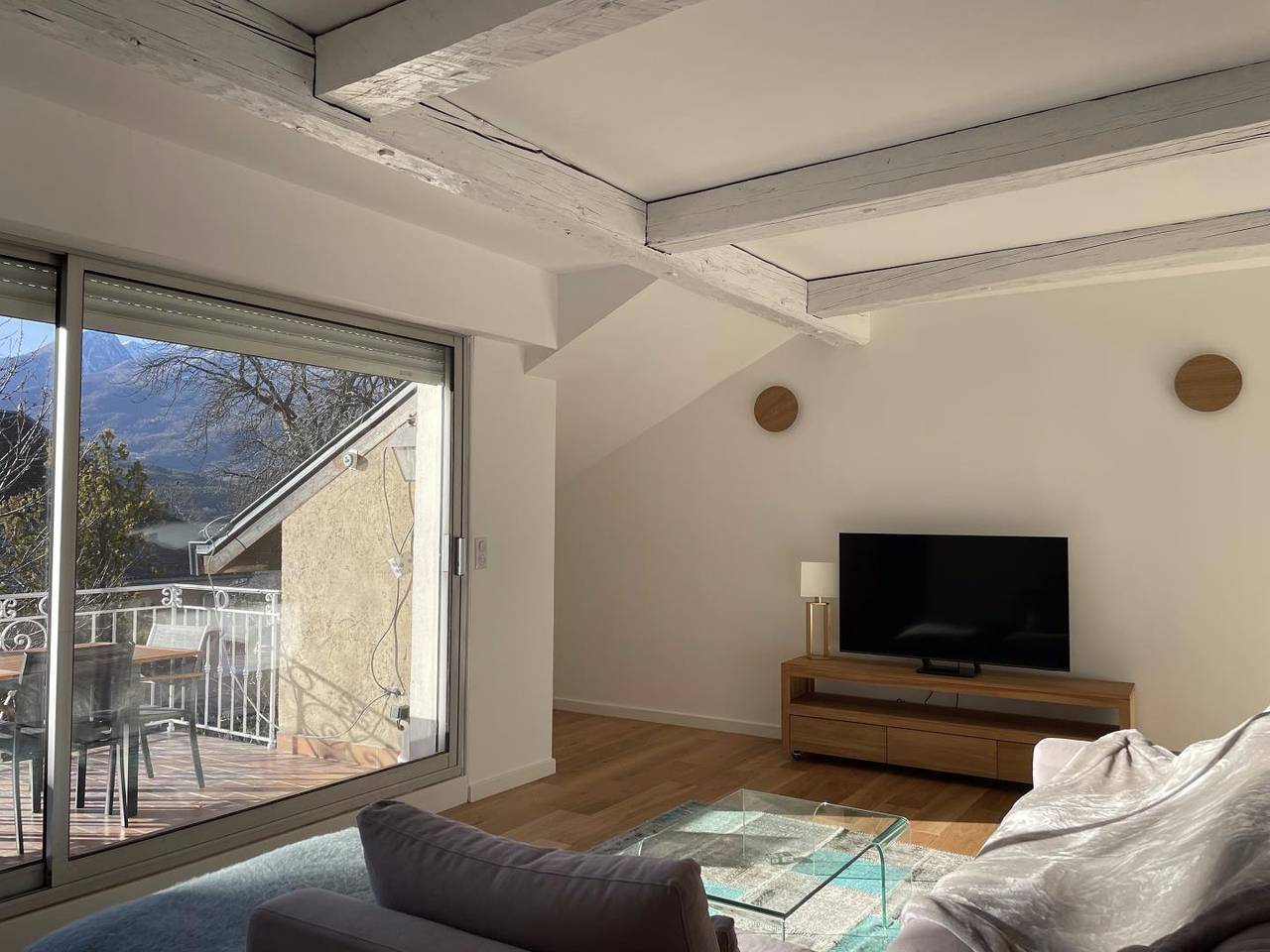 Gemütliche Gite mit Parkplatz, TV, Kamin in der Nähe von See und Fluss in Embrun, Nationalpark Écrins