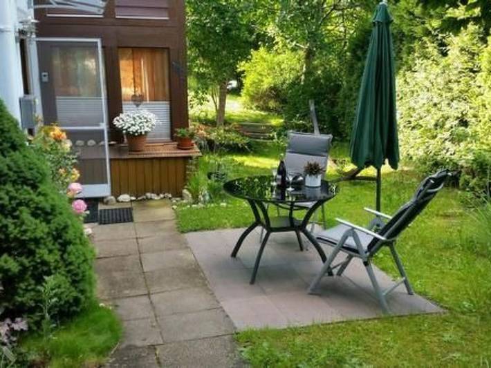 Ferienwohnung für 3 Personen, mit Terrasse und Garten sowie Ausblick in Bad Ditzenbach