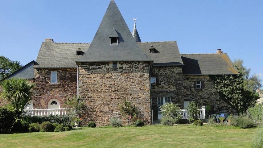 Cottage pour 2 personnes, avec vue ainsi que jardin et terrasse à Saint-Thurial