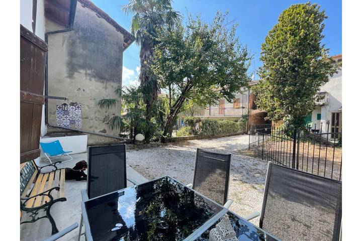 Villa 'Cascina Liebe' with Private Garden, Jacuzzi, Wi-Fi and Air Conditioning in Ozzano Monferrato, Alessandria Province