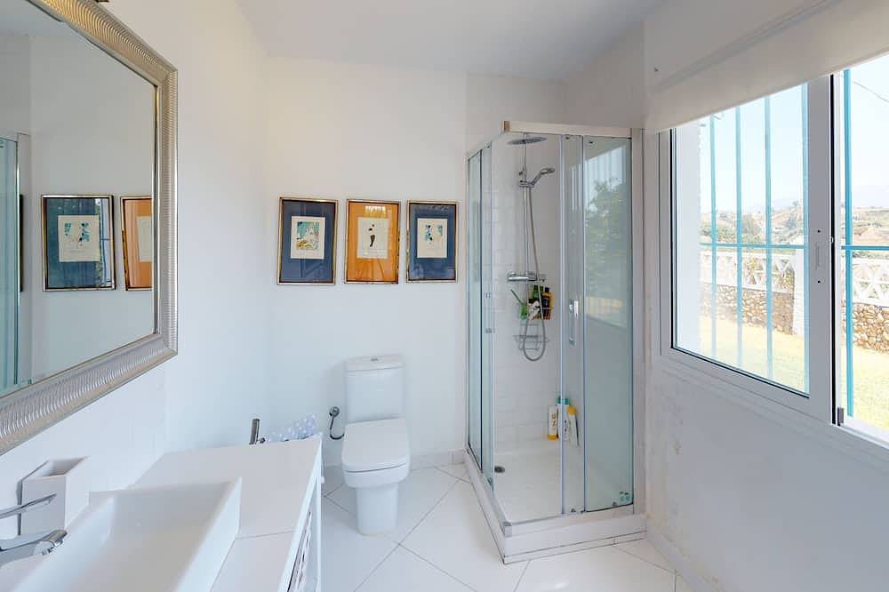 Elegante apartamento Cortijo + con jardín y piscina, a pie en el pueblo y en la playa. in Almayate, Vélez-Málaga