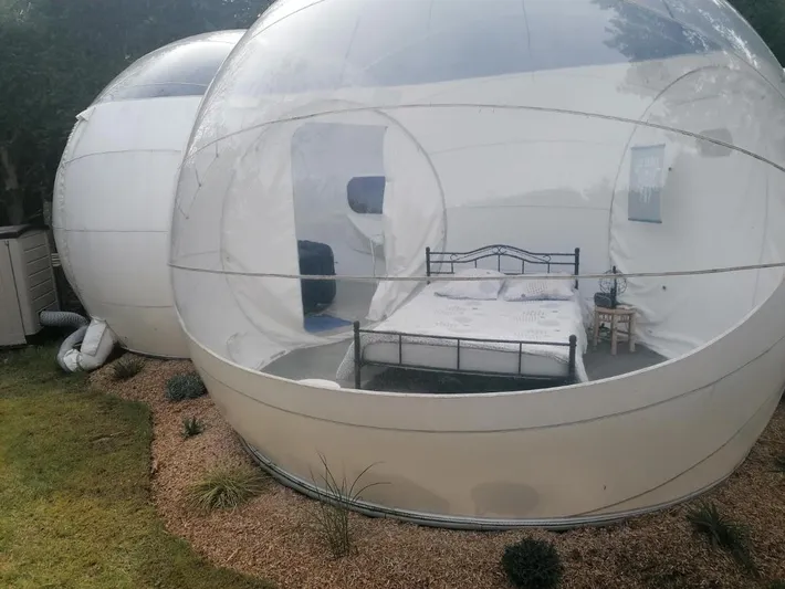 Camping pour 2 personnes, avec jardin ainsi que vue et piscine - 1