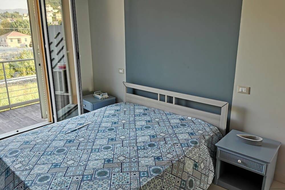 Entire apartment, Two-Room Apartment New Sea View Gallinara Island Directly On The Beach in Albenga, Riviera di Ponente