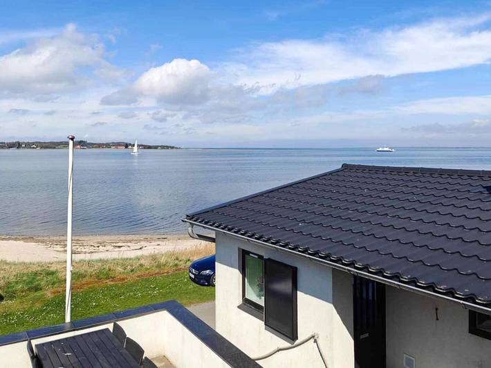 Ferienhaus für 4 Personen, mit Terrasse in Hvalpsund