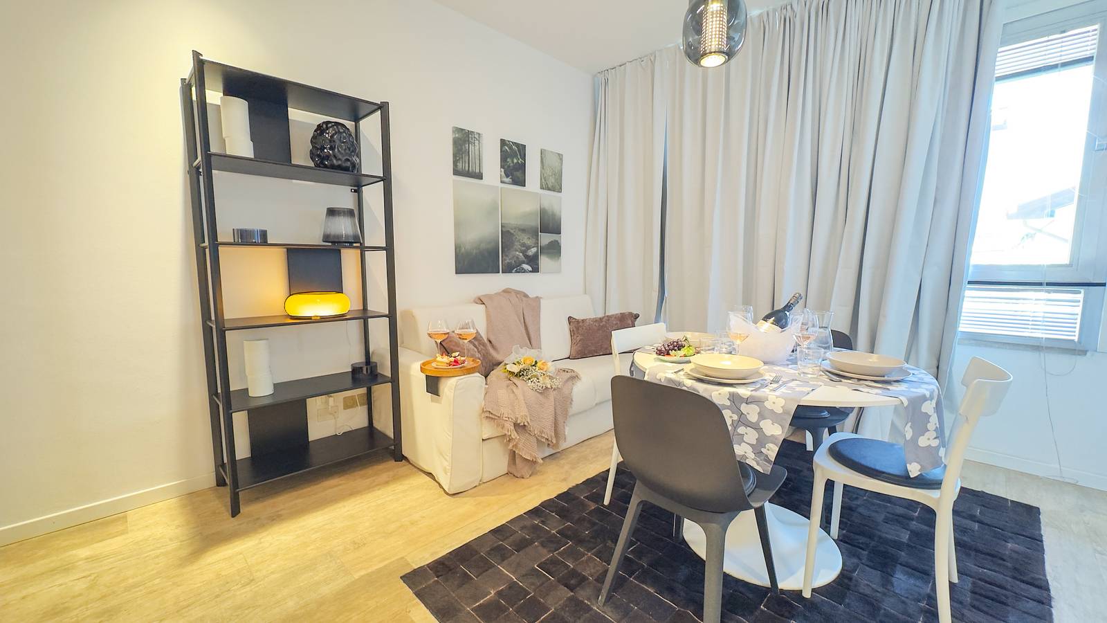 Entire apartment, Suite Canal Salso by Ca-Sa Check in Venice, Venice Province